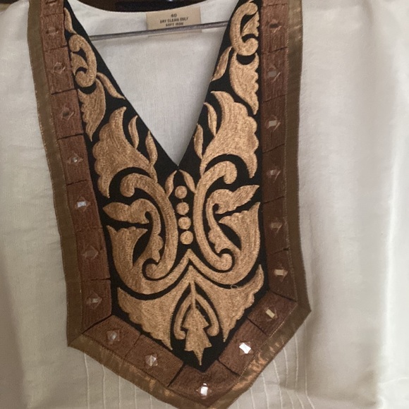 Off white A-line below knee length kurti from Prapti,Kolkata - Picture 3 of 8